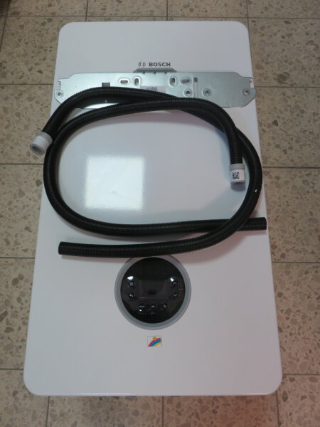 Bosch Condens GC7800iW 40 P 23 Gas Brennwertgerät Wandhängend Speicheranschluss