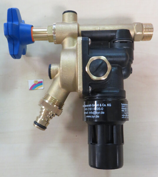 Syr STBA Typ 400 Systemtrenner-Auslaufvtl. BA DN 15, AG 1/2, mit Schlauchanschluss